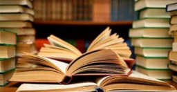 11 عنوان کتاب دفاع مقدس با حضور وزیر اطلاعات در خرم آباد رونمایی شد