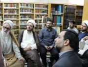 یکهزار و 500 نسخه خطی حوزه علمیه حاج ابراهیم به گنجینه مفاخر استان مرکزی اهدا شد