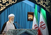 امامی کاشانی: امروز دشمنان می خواهند اسلام را از محتوا بیندازند