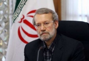 لاریجانی: از ظرفیت حوزه های علمیه برای آموزش اخلاق استفاده شود