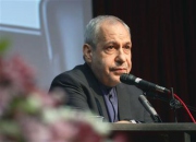 وزیر آموزش و پرورش از تبلیغ محتوای غیراستاندارد کتاب های کمک درسی انتقاد کرد