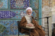 چتر وحدت امت اسلام را در برابر توطئه دشمنان مصون می کند