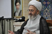 آیت الله سبحانی: در منبرها پیام دین برای مردم گفته شود/ وهابیت به دنبال حذف تشیع است