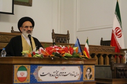حجت‌الاسلام تقوی: «وکالت ایرانی» می‌توانست از زوایای پنهان مجلس سخن بگوید