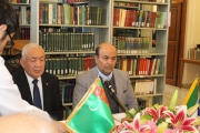 هیأت بلند‌پایه‌ی ترکمنستان در کتابخانه‌ی مجلس