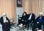 آیت الله نوری همدانی:تصاویر و کلمات شهدا در معرض دید مردم قرار گیرد